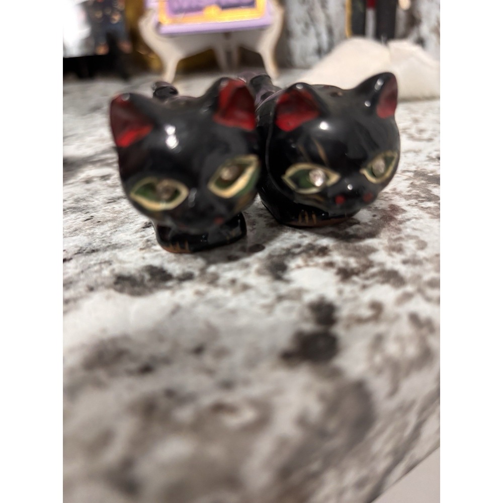 VTG 1950 Black Laying Cat Salt Pepper Shakers Rhinestone Eyes Red Ears Mouth 5"